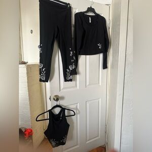 Athleta 3-piece Black Floral Set, Tank & Longsleeve crop Sz M, 7/8 Bottoms Sz S